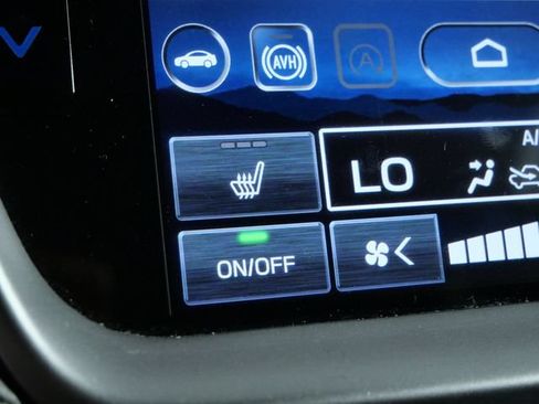 Used 2024 Subaru Outback Premium AWD/4WD image 22