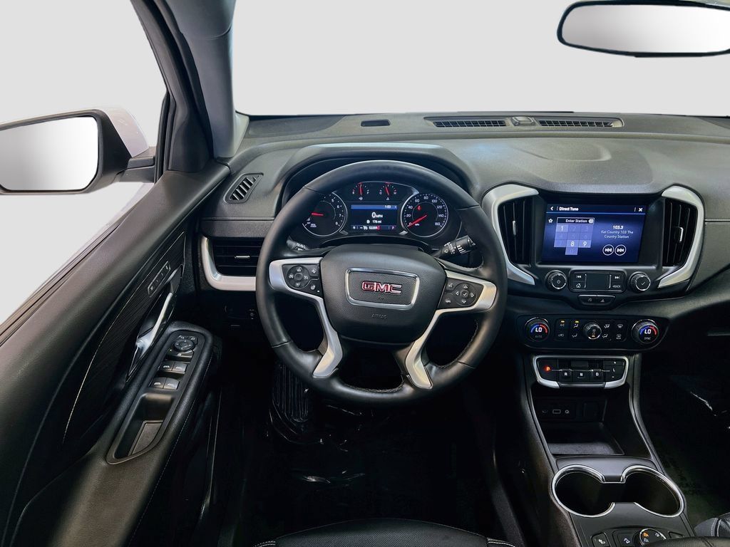 Used 2024 GMC Terrain SLT AWD/4WD image 20