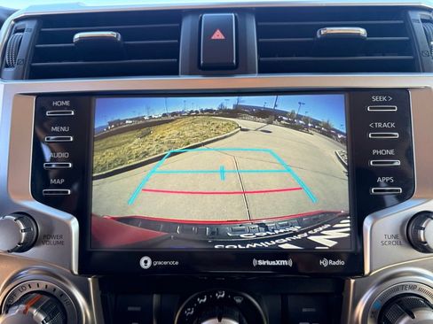 Used 2022 Toyota 4Runner SR5 Premium image 17