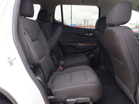 Used 2023 GMC Acadia SLE w/ Driver Convenience Package image 14