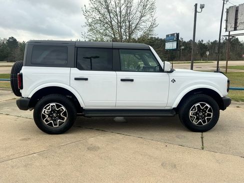 New 2026 Ford Bronco Outer Banks image 6