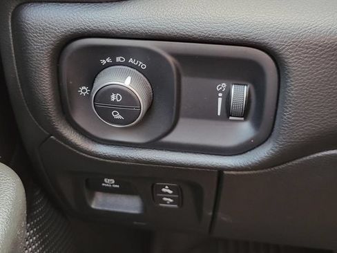 Used 2023 RAM 1500 Big Horn AWD/4WD image 13