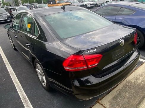 Used 2012 Volkswagen Passat 2.5 SE FWD image 10