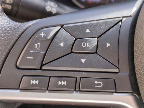 Used 2020 Nissan Kicks SR w/ SR Premium Package image 29