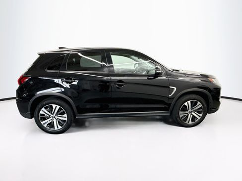 Used 2025 Mitsubishi Outlander Sport SE AWD/4WD image 10