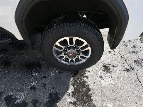 Used 2022 GMC Sierra 2500 SLE w/ SLE Convenience Package image 20