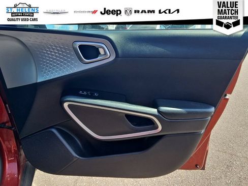 Used 2020 Kia Soul LX FWD image 31