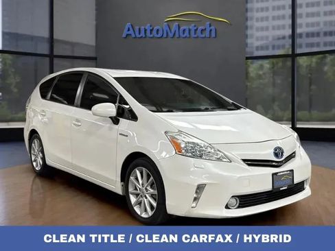 Used 2013 Toyota Prius V Five image 1
