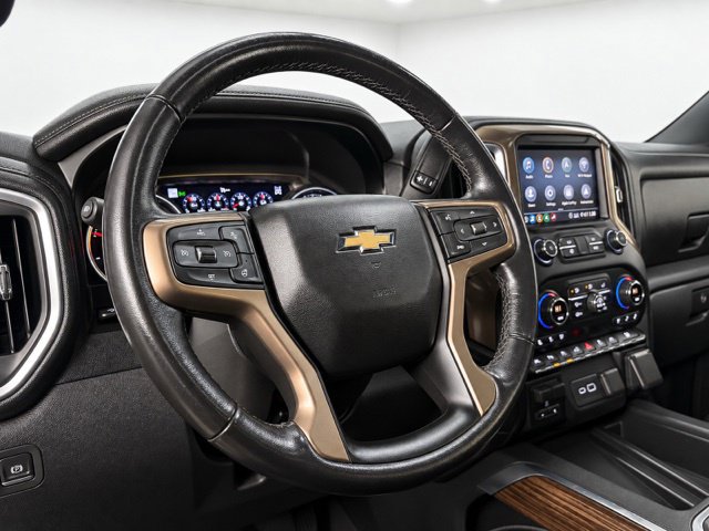 Used 2020 Chevrolet Silverado 1500 High Country w/ Technology Package AWD/4WD image 28