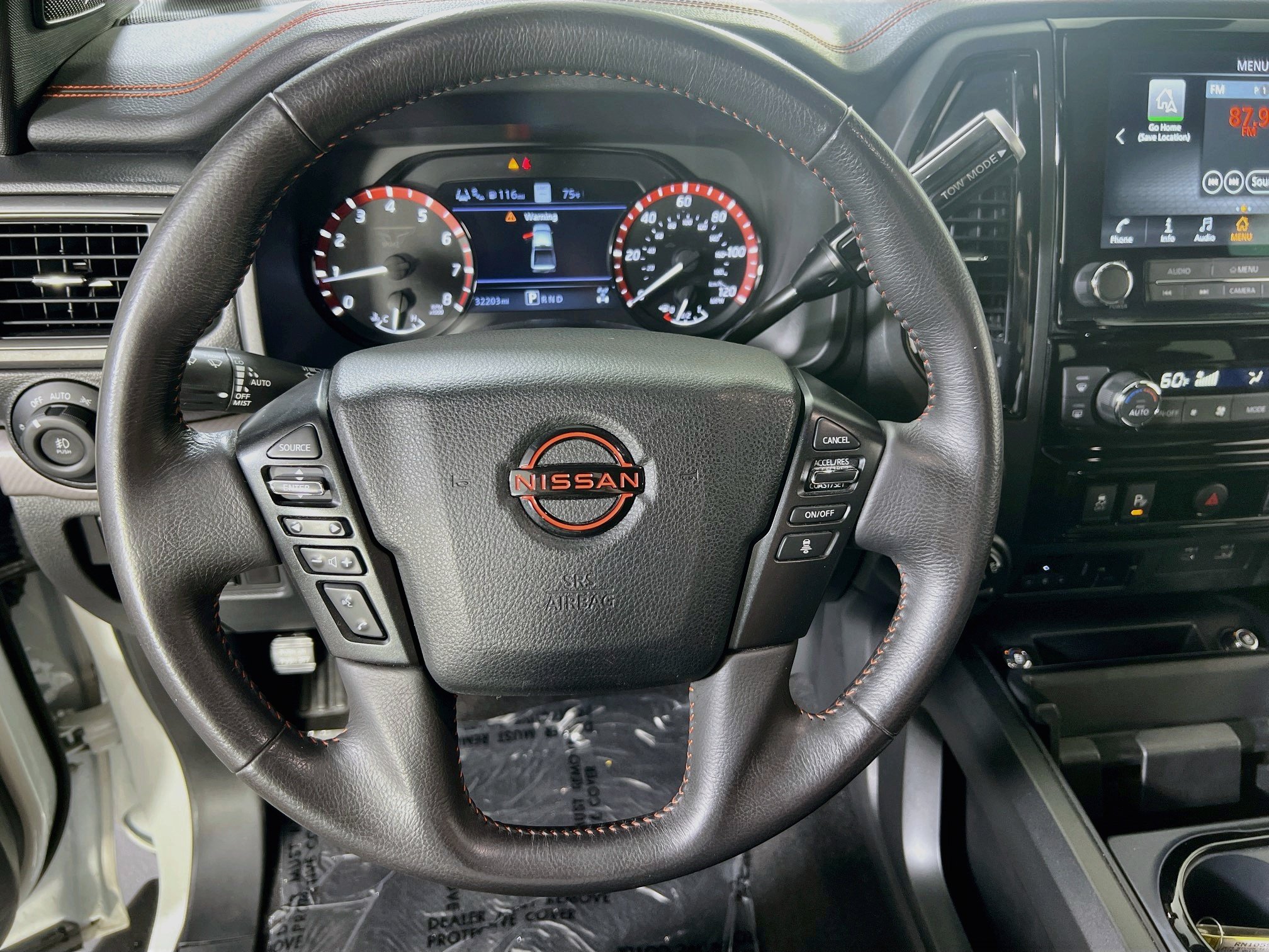 Used 2024 Nissan Titan PRO-4X w/ Pro-4x Convenience Package AWD/4WD image 11