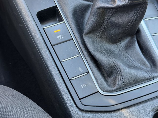Certified 2023 Volkswagen Jetta S FWD image 29