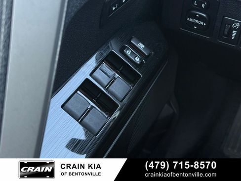 Used 2016 Toyota RAV4 Limited FWD image 19