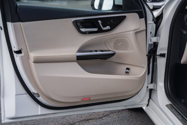 Certified 2023 Mercedes-Benz C 300 4MATIC Sedan image 36