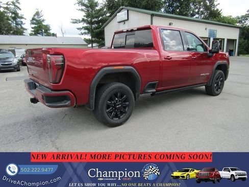 Used 2024 GMC Sierra 2500 AT4 w/ AT4 Premium Plus Package AWD/4WD image 4