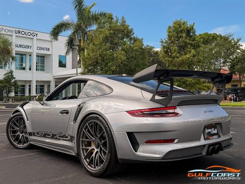 Used 2019 Porsche 911 GT3 RS w/ Weissach Package RWD image 45