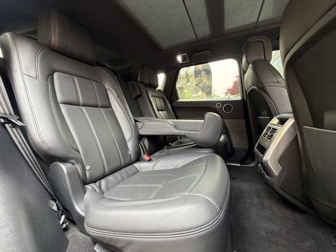 Used 2019 Land Rover Range Rover Sport HSE AWD/4WD image 26