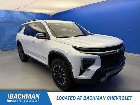 Used 2024 Chevrolet Traverse Z71 AWD/4WD image 1