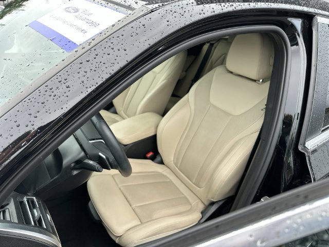 Used 2023 BMW X4 xDrive30i w/ Premium Package AWD/4WD image 12