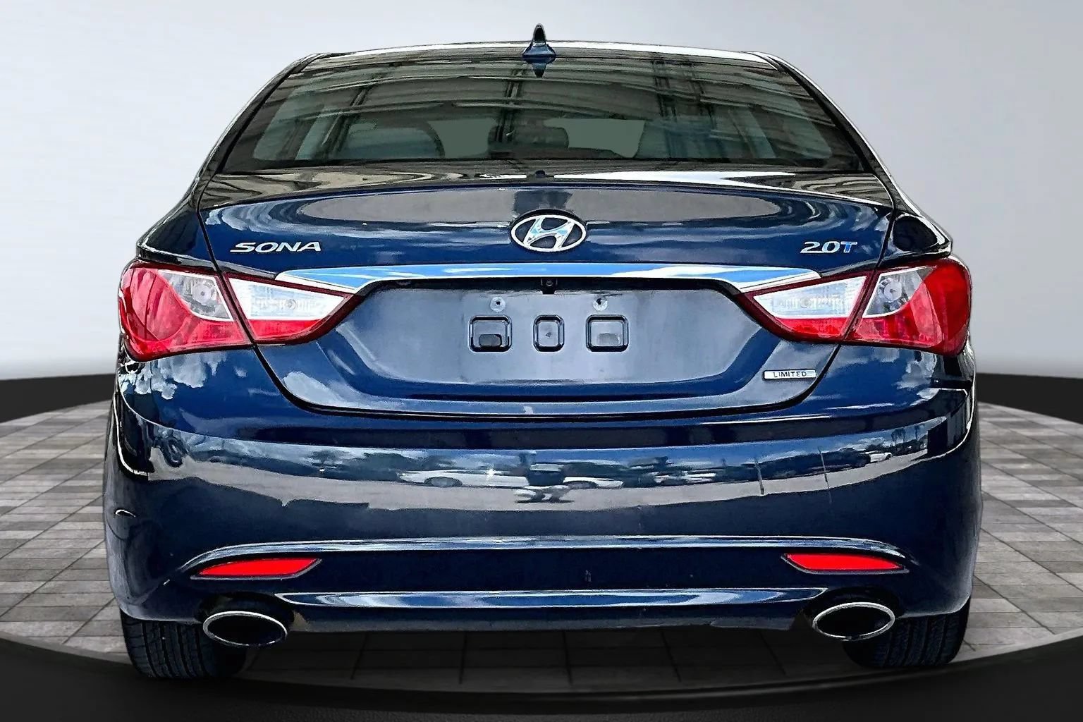 Used 2011 Hyundai Sonata Limited w/ Navigation Pkg 5 FWD image 5