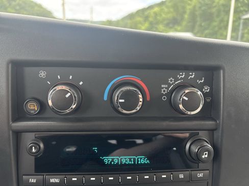 New 2026 Chevrolet Express 3500 LT w/ LT Preferred Equipment Group RWD image 21