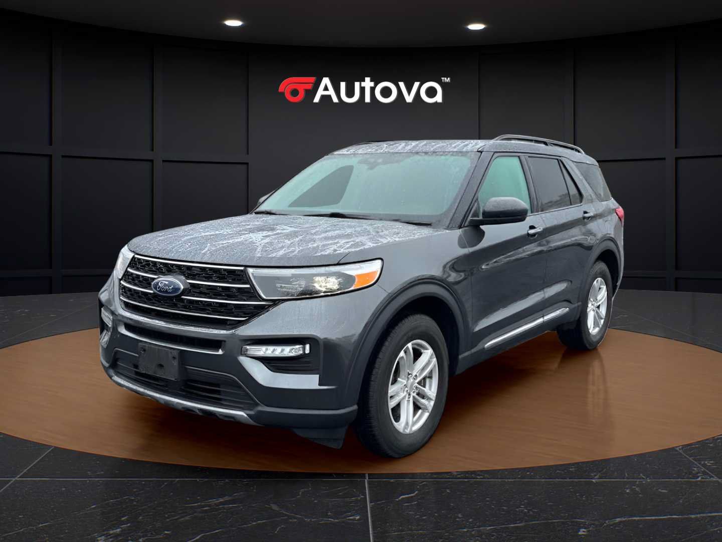 Used 2020 Ford Explorer XLT w/ Equipment Group 202A AWD/4WD image 1