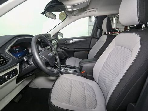 Used 2023 Ford Escape Active w/ Tech Pack #2 AWD/4WD image 40