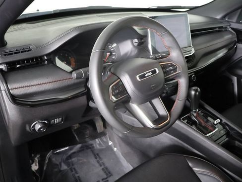 Used 2023 Jeep Compass Trailhawk AWD/4WD image 24