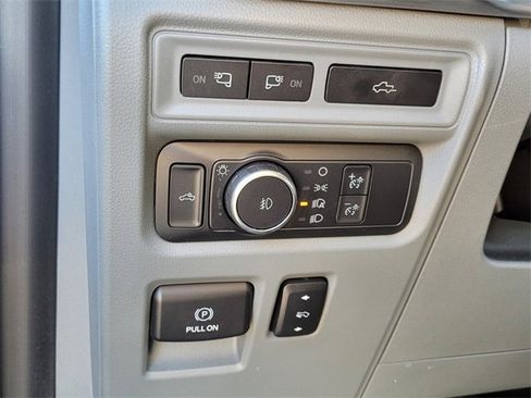 Used 2022 Ford F150 Lariat w/ Equipment Group 501A Mid image 26