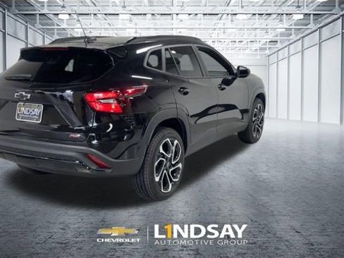 New 2026 Chevrolet Trax RS w/ Driver Confidence Package image 9