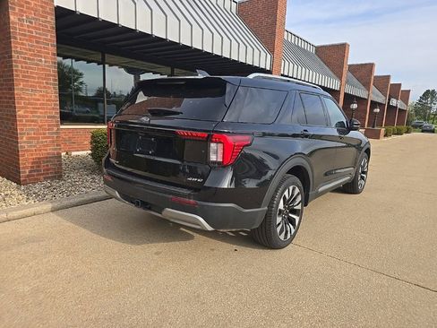 Used 2025 Ford Explorer Platinum w/ LUX Leather Package AWD/4WD image 5