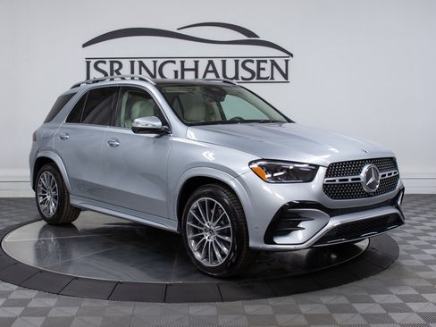 Used 2025 Mercedes-Benz GLE 350 4MATIC image 3