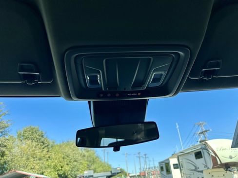 Used 2022 Chevrolet Silverado 1500 LT image 25