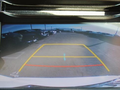 Used 2017 Toyota RAV4 SE image 13