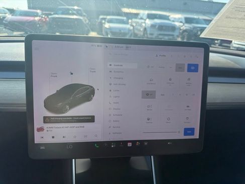 Used 2018 Tesla Model 3 Long Range AWD/4WD image 11