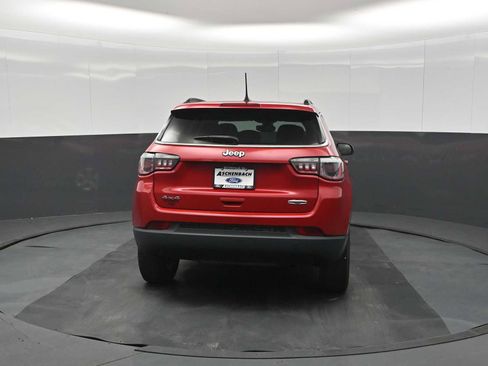 Used 2019 Jeep Compass Latitude w/ Popular Equipment Group AWD/4WD image 8