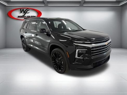 New 2026 Chevrolet Traverse LT w/ Driver Confidence Package image 3