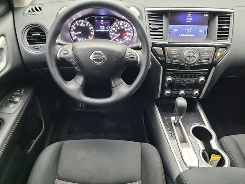 Used 2020 Nissan Pathfinder S FWD image 22