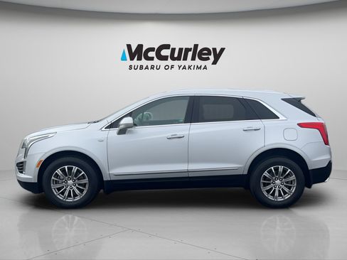 Used 2018 Cadillac XT5 Luxury w/ Driver Awareness Package image 4