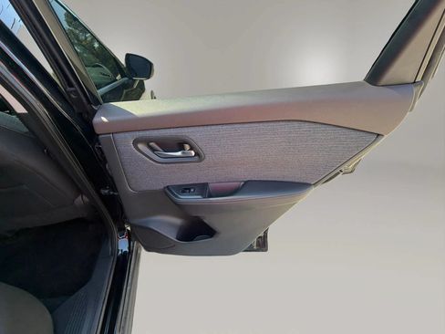 Used 2021 Nissan Rogue SV FWD image 27