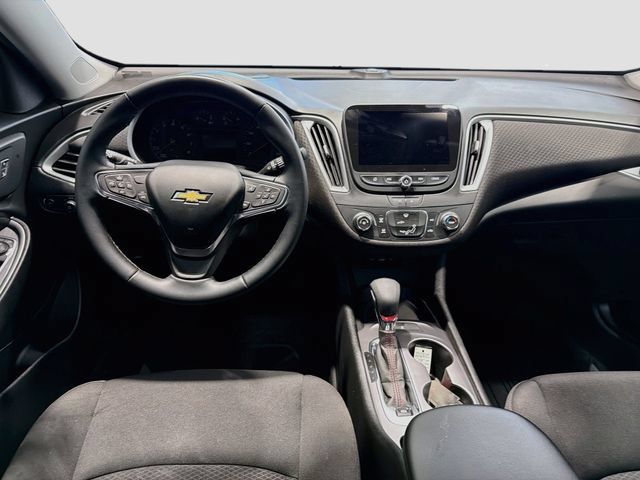 Used 2023 Chevrolet Malibu RS FWD image 20