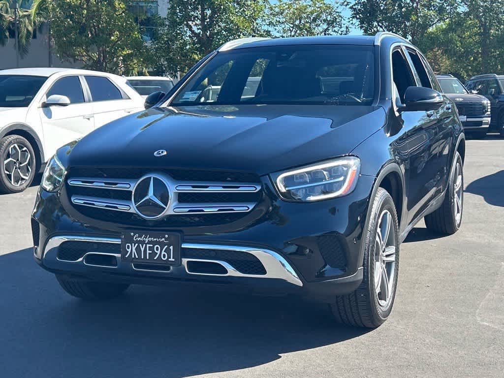 Used 2021 Mercedes-Benz GLC 300 4MATIC image 2