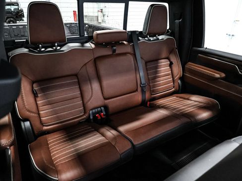 Certified 2025 GMC Sierra 2500 Denali Ultimate AWD/4WD image 26