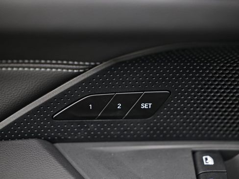 Used 2025 BMW 430i xDrive Coupe w/ M Sport Package image 17