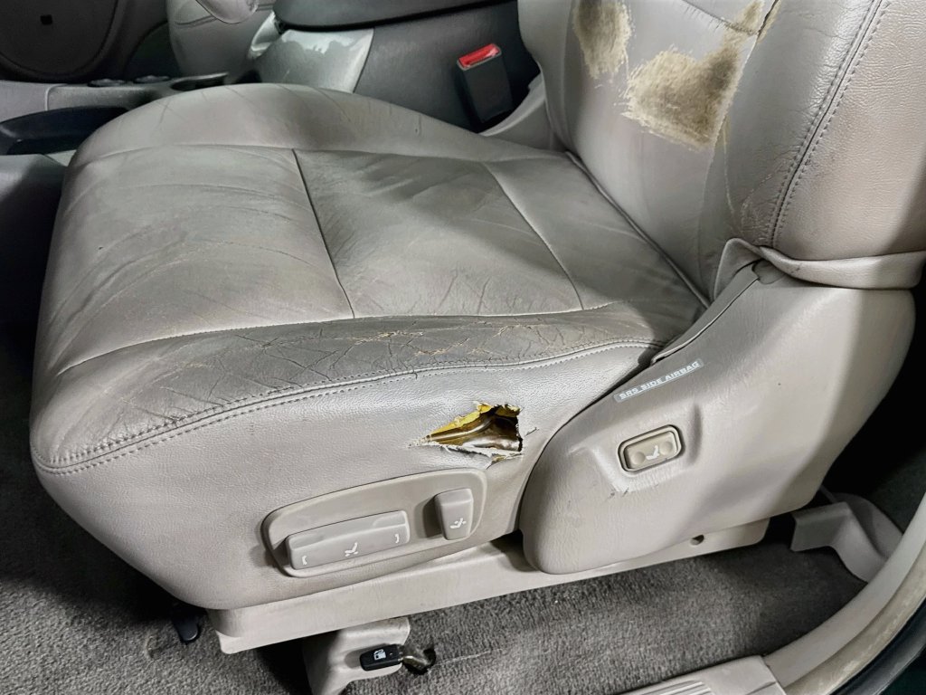 Used 2001 Toyota Sequoia Limited RWD image 21
