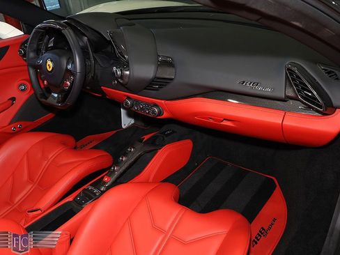 Used 2019 Ferrari 488 Spider image 25