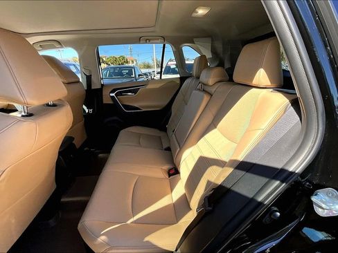 Used 2025 Toyota RAV4 Limited w/ Advanced Technology Package image 17