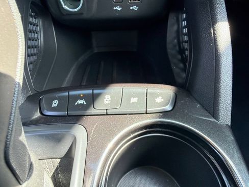 Used 2024 Chevrolet TrailBlazer LS w/ LS Convenience Package FWD image 24