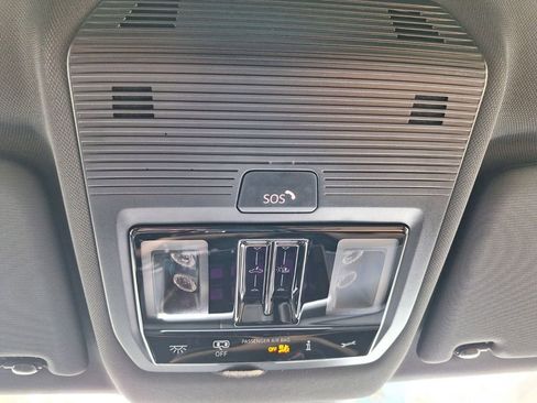 New 2026 Volkswagen Atlas Cross Sport SEL R-Line image 19