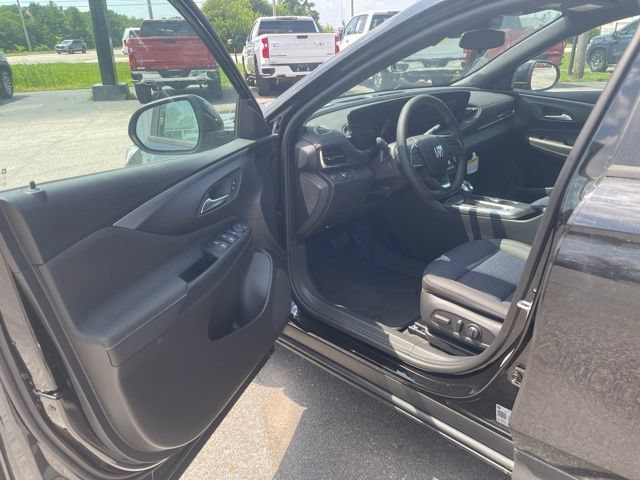 New 2026 Buick Envista Sport Touring w/ Convenience I Package FWD image 9