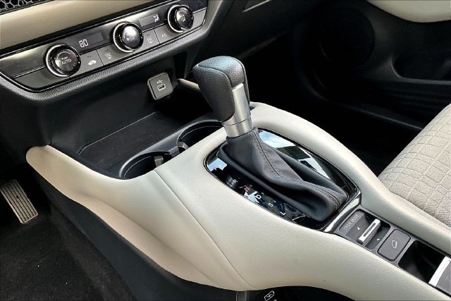 Certified 2024 Honda HR-V LX image 18